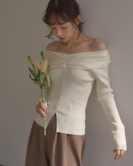 INGNI（イング） フロントボタンオフショルニット ｱｲﾎﾞﾘｰ