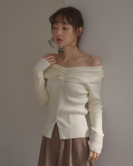 INGNI（イング） フロントボタンオフショルニット ｱｲﾎﾞﾘｰ