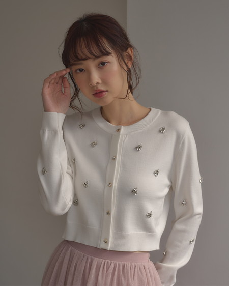 【INGNI SOELA】新作 ビジュー装飾ニットカーディガン