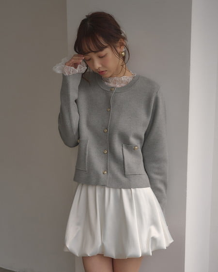 【INGNI SOELA】新作 【3／6 24時までの限定価格】金ボタンスポンディッシュニットカーディガン