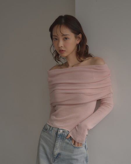 【INGNI SOELA】新作 シアーオフショルニット