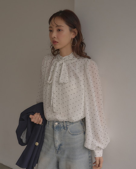 【INGNI SOELA】新作 【3／6 24時までの限定価格】ボウタイブラウス