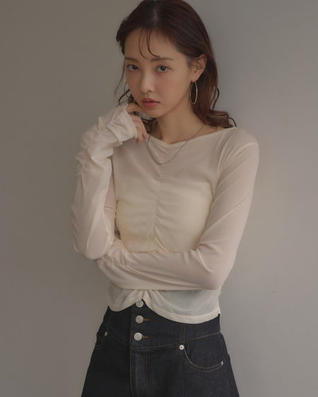 INGNI（イング） フロントギャザートップス ｵﾌﾎﾜｲﾄ