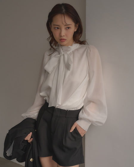 INGNI（イング） ボウタイブラウス ｵﾌﾎﾜｲﾄ