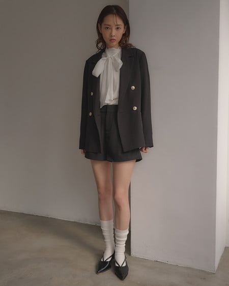 INGNI（イング） 金ボタンテーラードジャケット ｸﾛ