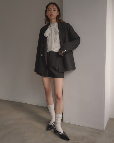 INGNI（イング） 金ボタンテーラードジャケット ｸﾛ