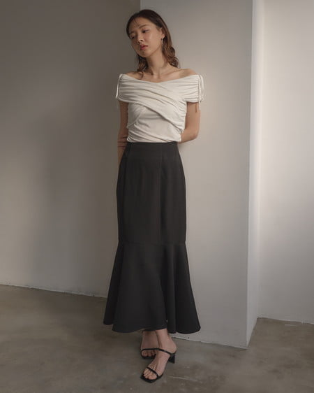 【INGNI SOELA】新作 【3／6 24時までの限定価格】ハイウエストマーメイドスカート