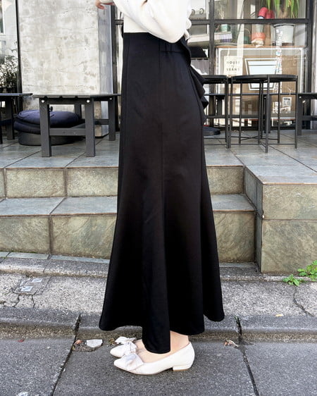 INGNI（イング） バックリボンマーメイドスカート ｸﾛ