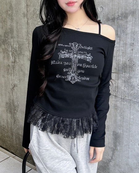 INGNI（イング） ワンショルレースレイヤードトップス ｸﾛ