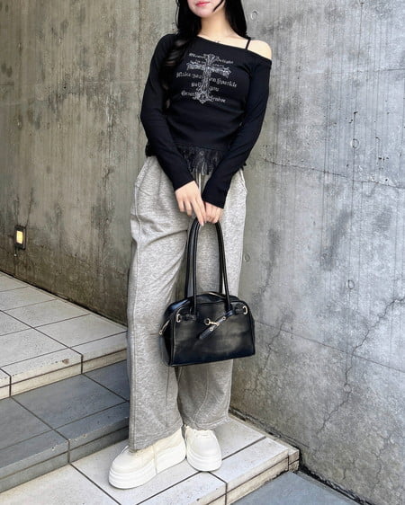 INGNI（イング） ワンショルレースレイヤードトップス ｸﾛ