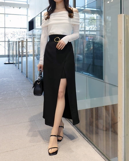 INGNI（イング） シアーオフショルニット ｵﾌﾎﾜｲﾄ