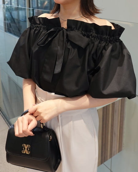 INGNI（イング） 2Wayギャザーオフショルブラウス ｸﾛ