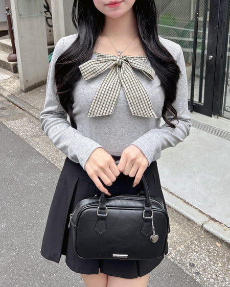 INGNI（イング） ハートチャーム付ボストンバッグ ｸﾛ