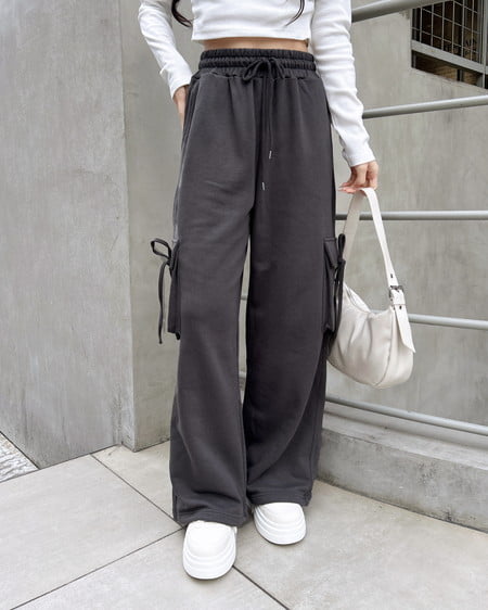 INGNI（イング） リボン付カーゴスウェットパンツ ﾁｬｺｰﾙｸﾞﾚｰ