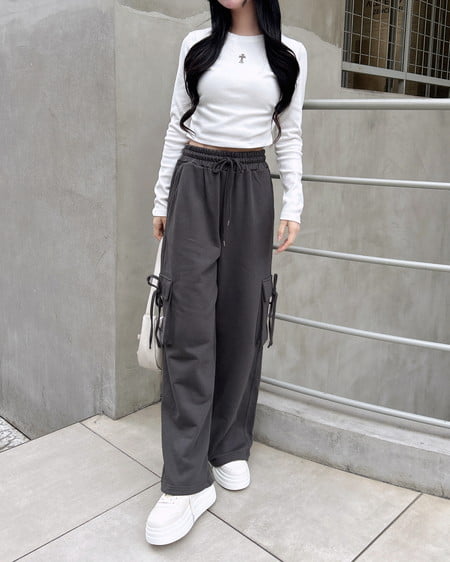 INGNI（イング） 装飾クロス付サイドギャザーリブロンT ｵﾌﾎﾜｲﾄ