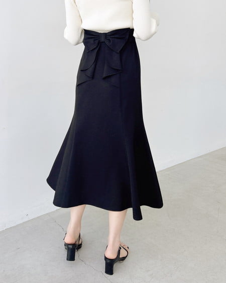 INGNI（イング） バックリボンマーメイドスカート ｸﾛ