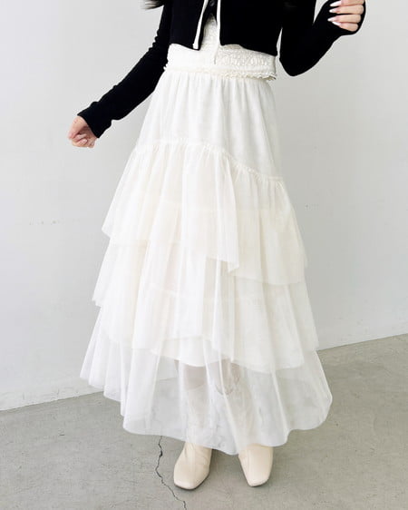 INGNI（イング） ランダムチュールティアードスカート ｵﾌﾎﾜｲﾄ