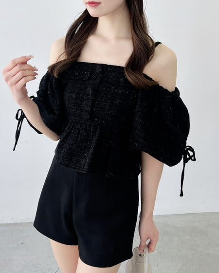 INGNI（イング） ツイードペプラムオフショルブラウス ｸﾛ