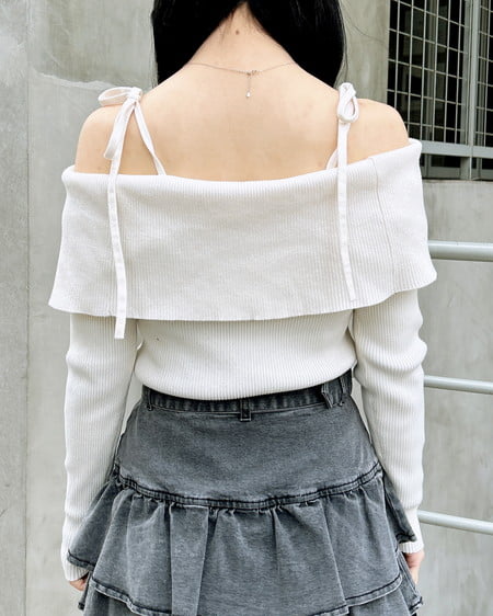 INGNI（イング） 両肩リボンスリットニット ｵﾌﾎﾜｲﾄ