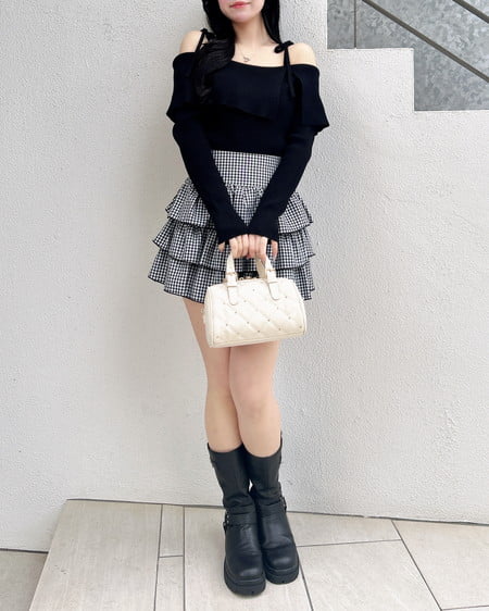 INGNI（イング） 両肩リボンスリットニット ｸﾛ