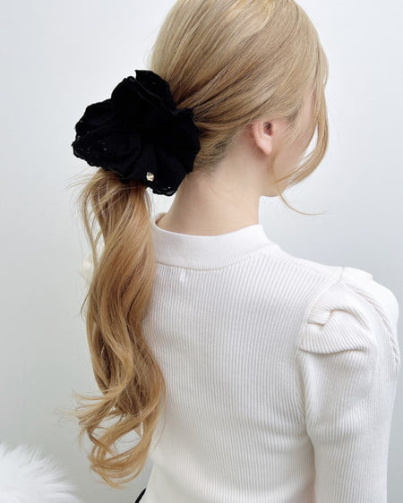 INGNI（イング） レースビッグシュシュ ｸﾛ