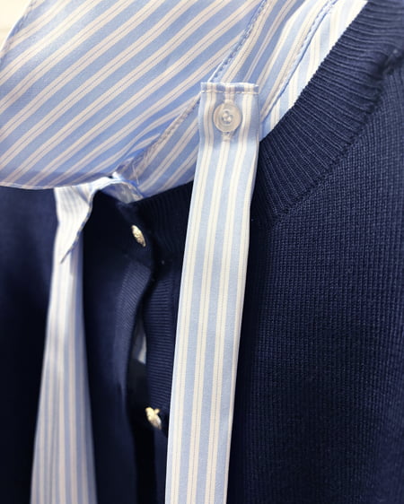 INGNI（イング） ボウタイドッキングニット ｺﾝ/ﾌﾞﾙｰｽﾄﾗｲﾌﾟ