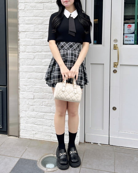 INGNI（イング） 襟付ボウタイ半袖ニット ｸﾛ