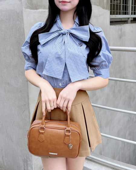 INGNI（イング） 胸刺繍ボウタイ半袖ブラウス ﾌﾞﾙｰ/ﾁｪｯｸ