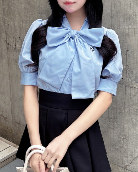 INGNI（イング） 胸刺繍ボウタイ半袖ブラウス ｻｯｸｽ