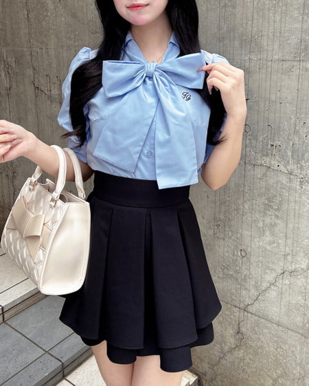 INGNI（イング） 胸刺繍ボウタイ半袖ブラウス ｻｯｸｽ