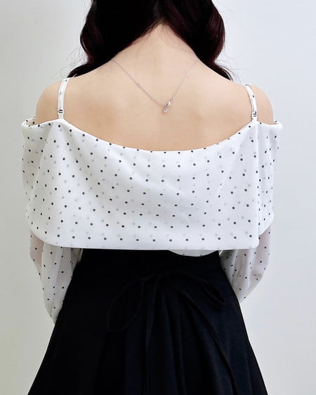 INGNI（イング） シアーオフショルリボンブラウス ｵﾌﾎﾜｲﾄ/ﾄﾞｯﾄ