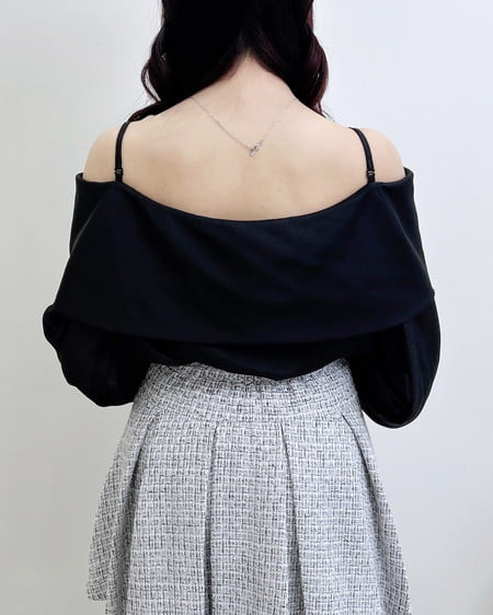 INGNI（イング） シアーオフショルリボンブラウス ｸﾛ