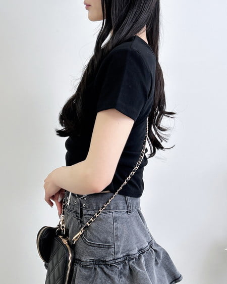 INGNI（イング） 肩ベルトロゴTシャツ ｸﾛ