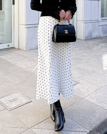 INGNI（イング） バックレースアップマーメイドスカート ｵﾌｸﾛ/ﾄﾞｯﾄ