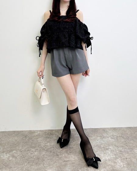 INGNI（イング） パールビジュー付きリボンパンプス ｸﾛ