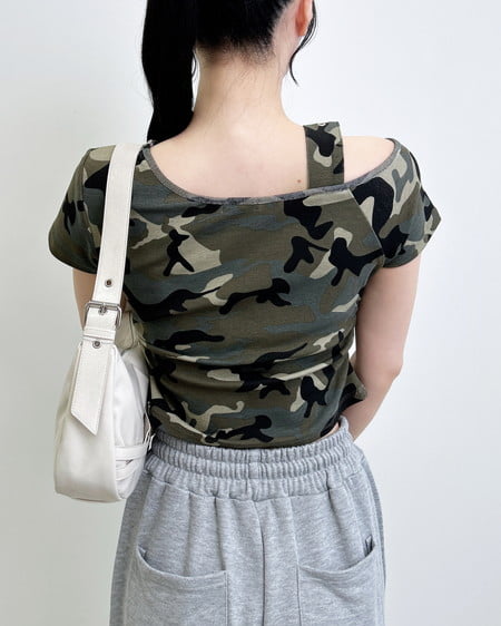 INGNI（イング） 肩ベルトロゴTシャツ ﾒｲｻｲ
