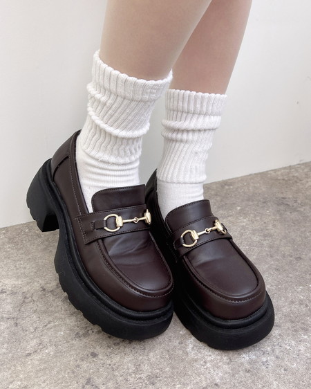 厚底ビットローファー