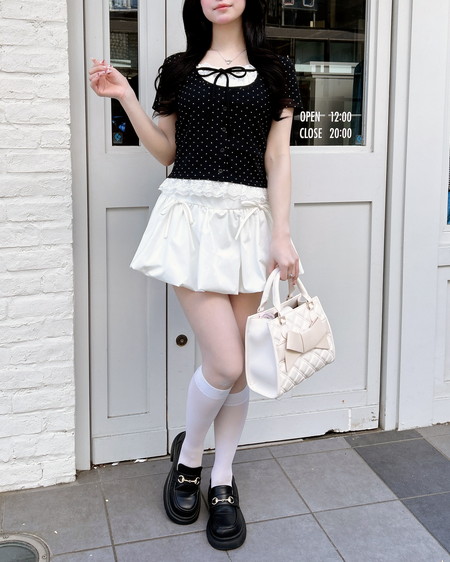 INGNI（イング） レースレイヤード風リボン付きリブトップス ｸﾛｵﾌ/ﾄﾞｯﾄ