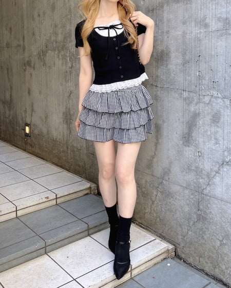 INGNI（イング） レースレイヤード風リボン付きリブトップス ｸﾛ