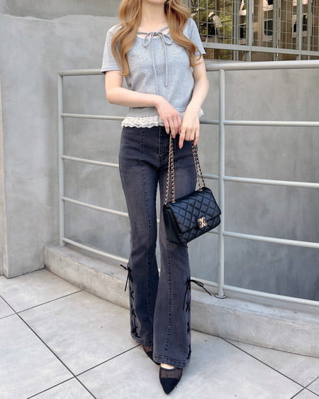 INGNI（イング） リボン付レース出しラインストーンロゴトップス ｸﾞﾚｰ