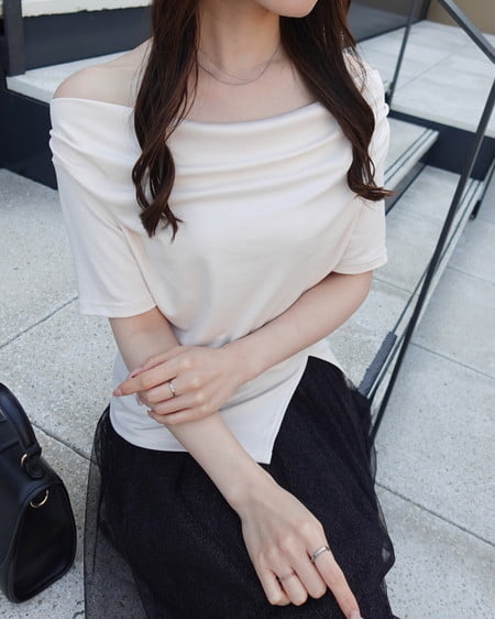 INGNI（イング） アシメドレープ半袖トップス ｱｲﾎﾞﾘｰ