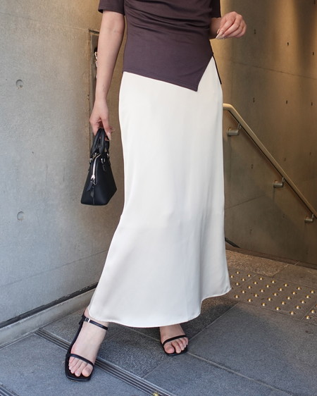 【INGNI SOELA】【期間限定価格】サテンマーメイドスカート