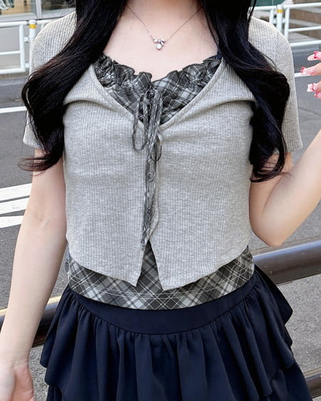 レイヤードカーデトップス