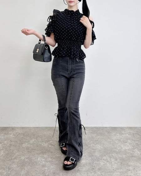 INGNI（イング） アソート2Wayリボン肩あきフリルブラウス ｸﾛ/ﾄﾞｯﾄ