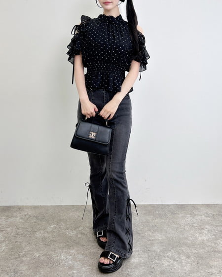 INGNI（イング） アソート2Wayリボン肩あきフリルブラウス ｸﾛ/ﾄﾞｯﾄ