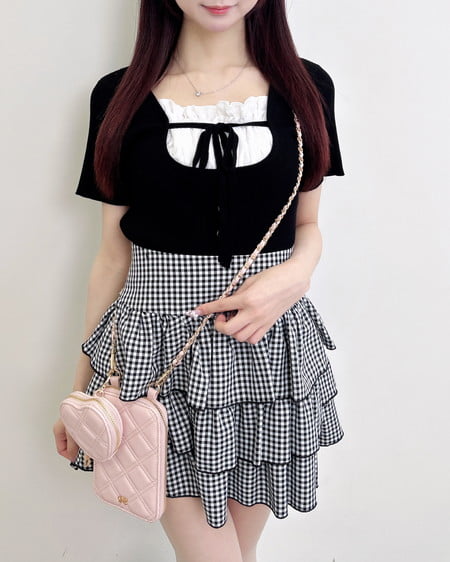 INGNI（イング） フロントレースドッキング半袖ニット ｸﾛ/ｵﾌﾎﾜｲﾄ