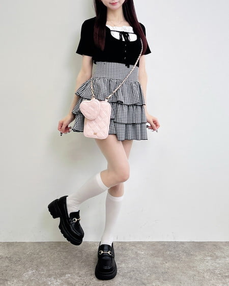 INGNI（イング） フロントレースドッキング半袖ニット ｸﾛ/ｵﾌﾎﾜｲﾄ