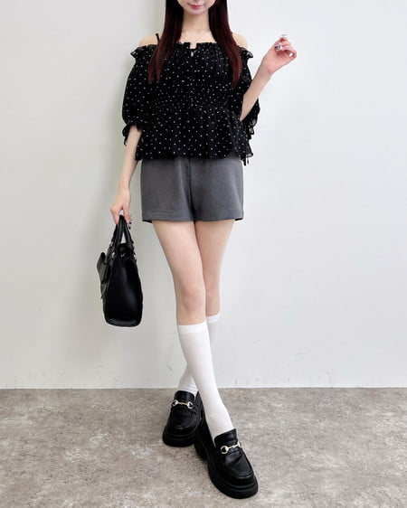 INGNI（イング） チュールオフショル半袖ブラウス ｸﾛ/ﾄﾞｯﾄ