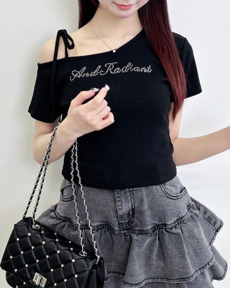 INGNI（イング） ワンショル肩リボンロゴリブトップス ｸﾛ