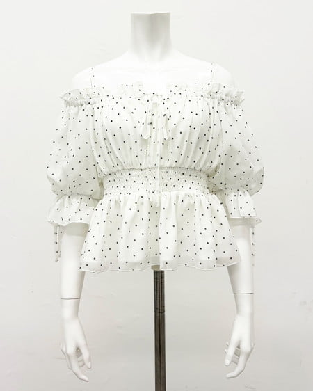 INGNI(イング) チュールオフショル半袖ブラウス オフホワイト/ドット